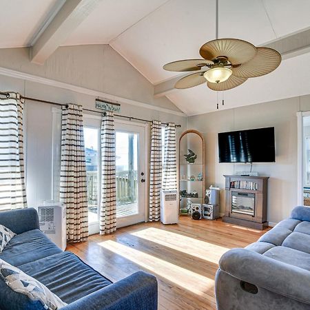 Second-Row Surfside Beach House Newly Renovated! Exterior photo
