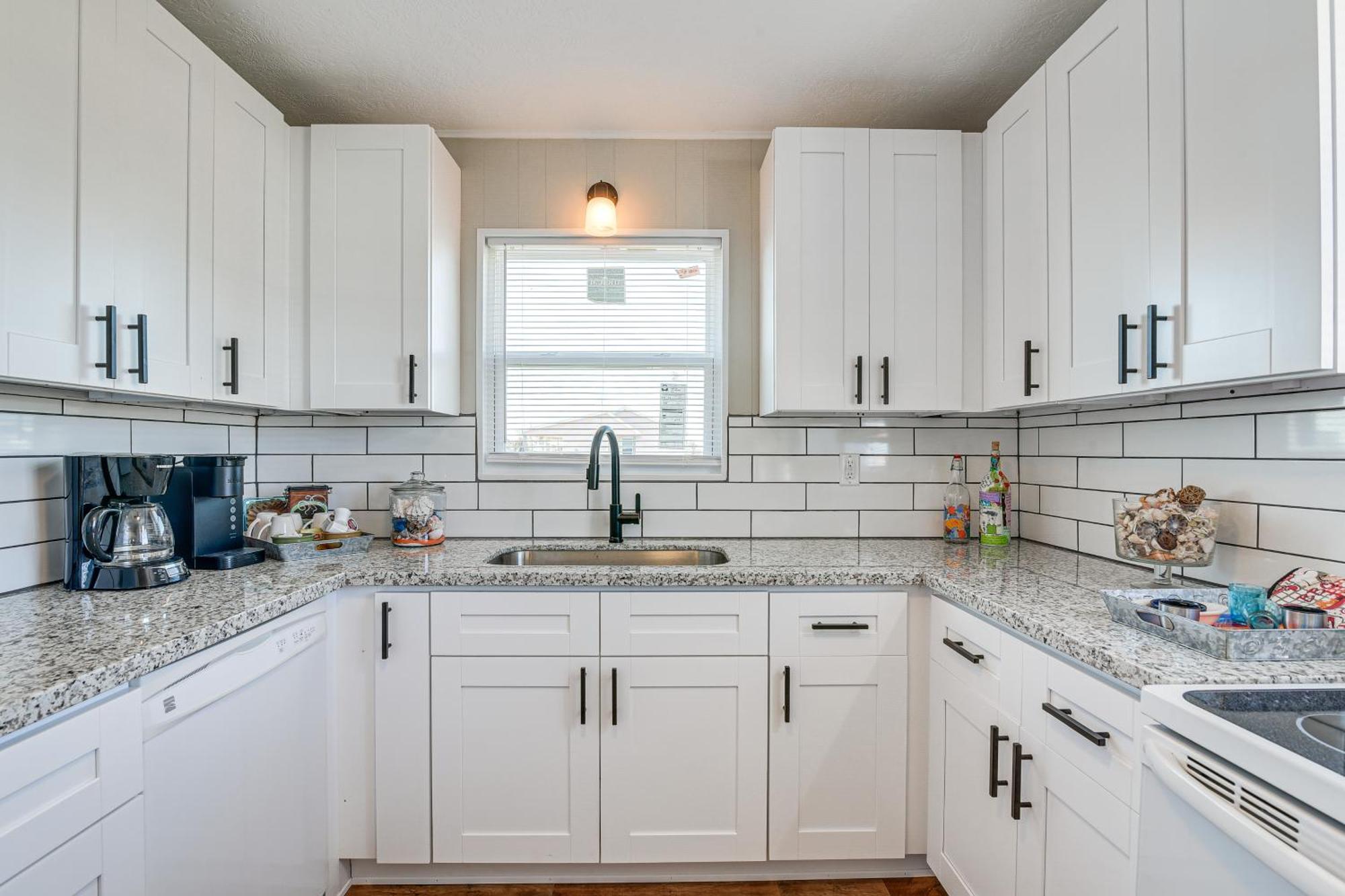 Second-Row Surfside Beach House Newly Renovated! Exterior photo