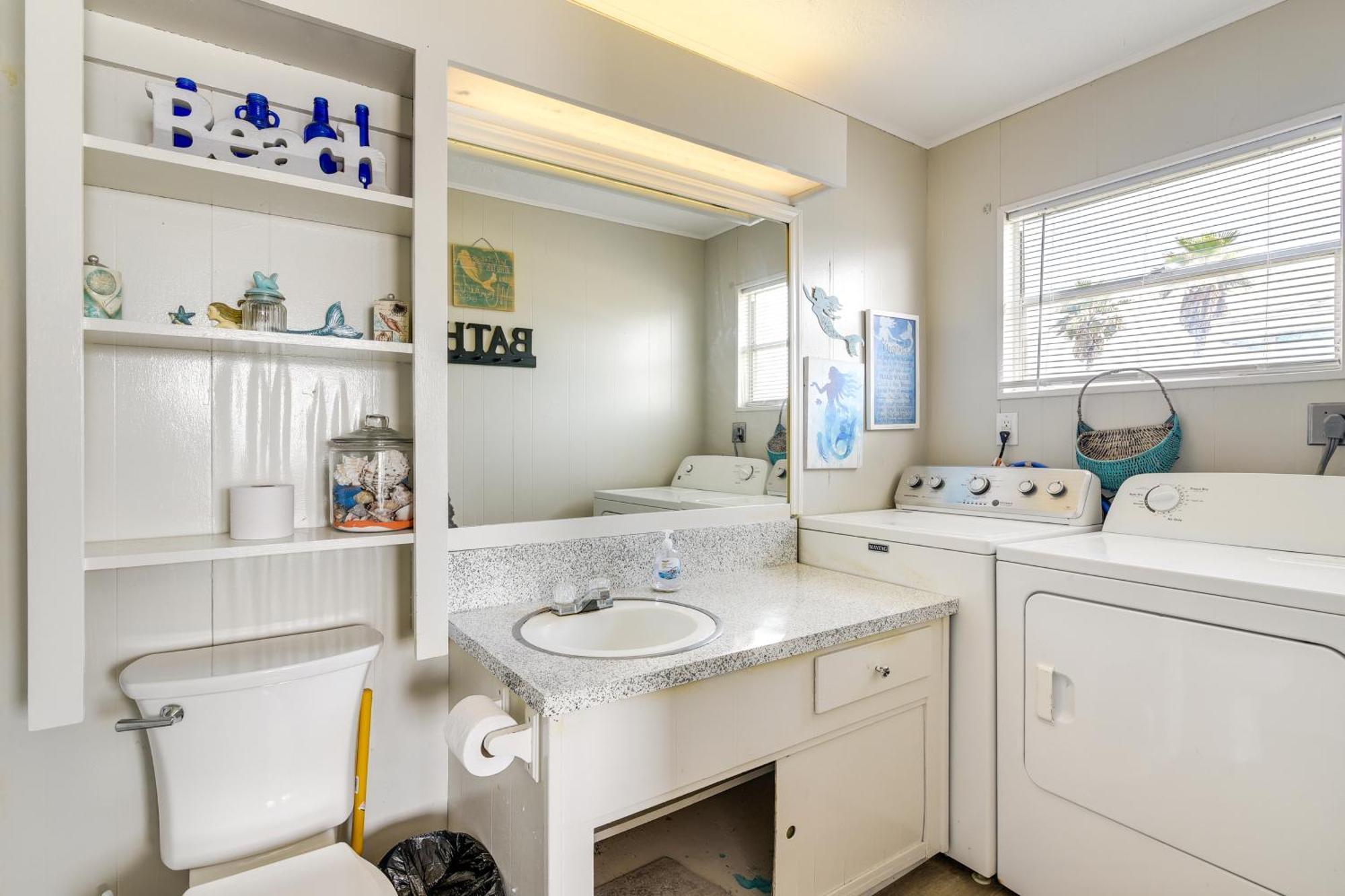 Second-Row Surfside Beach House Newly Renovated! Exterior photo