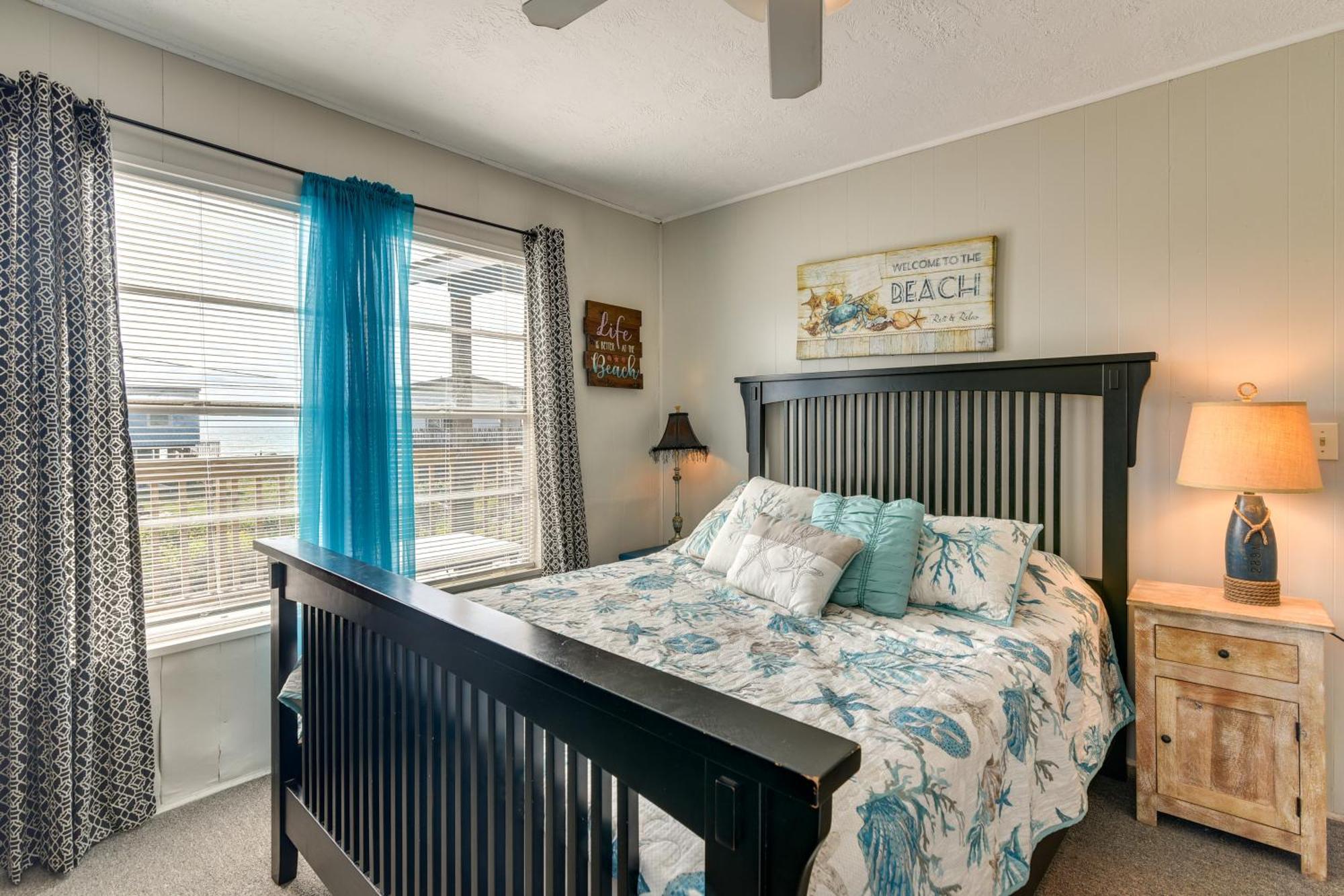 Second-Row Surfside Beach House Newly Renovated! Exterior photo